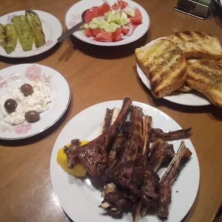 بيت ضيافة κοινοτικός αμαραντος